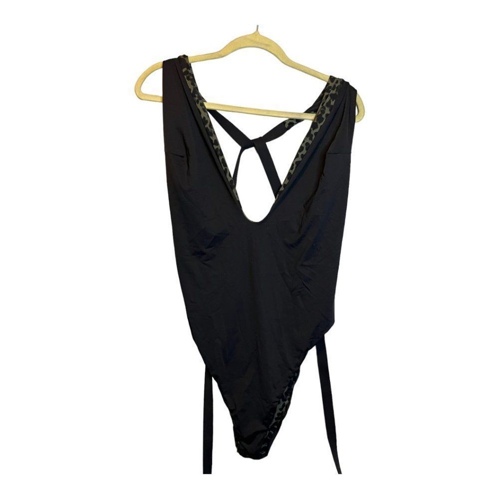 GOOD American Swimsuit Bathing Suit Women's Size 8 Reversible Black Leopard